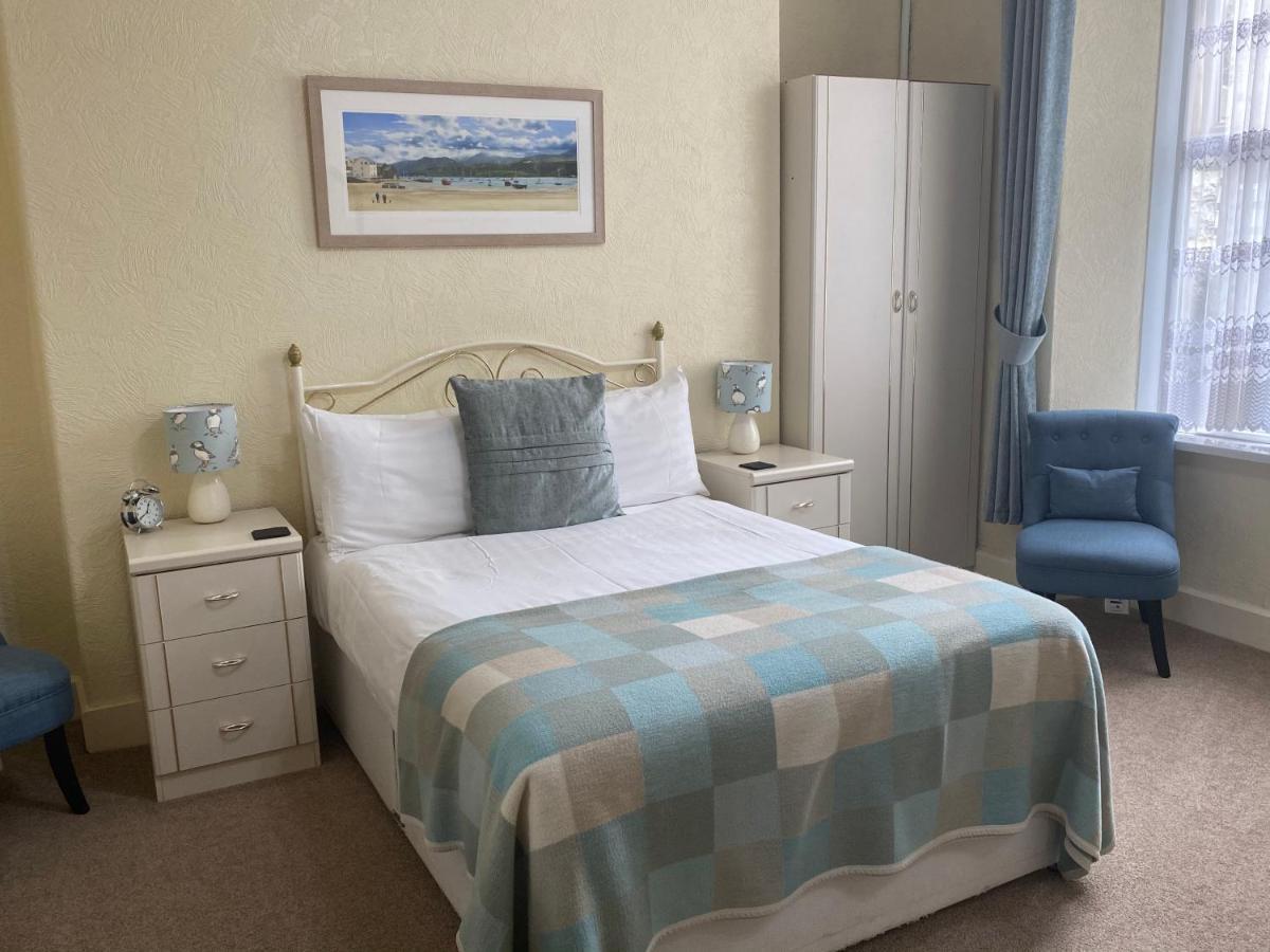 Oceandrive Bed & Breakfast Barmouth Exterior photo